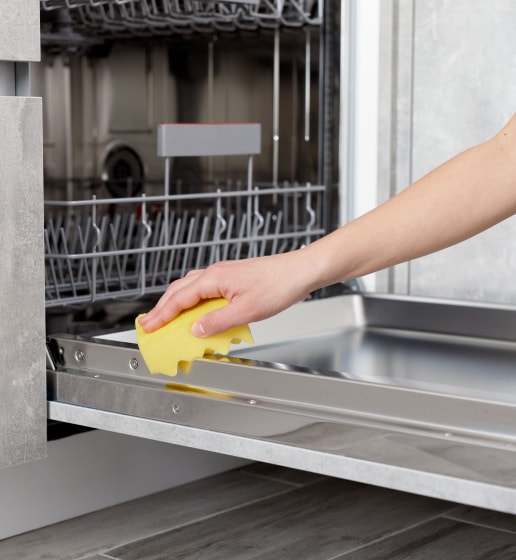 How to clean a smelly dishwasher odor